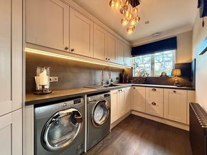 Photo 35- click for photo gallery